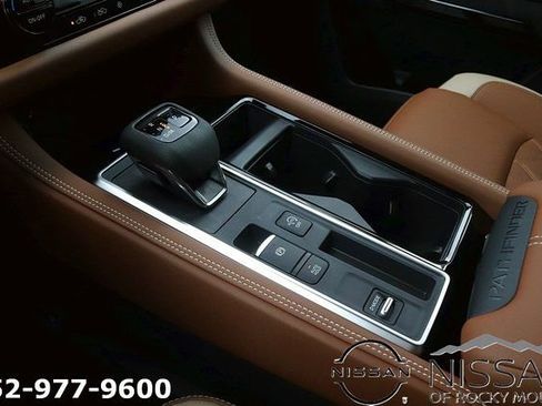 New 2026 Nissan Pathfinder Platinum w/ Cargo Package FWD image 21