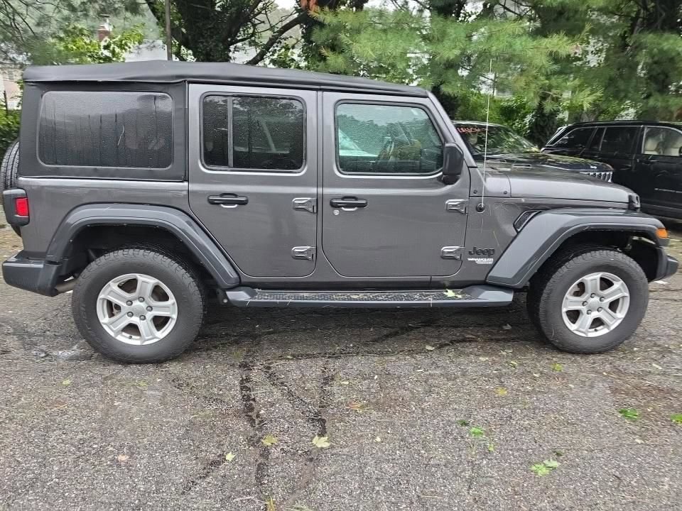 Used 2021 Jeep Wrangler Unlimited Sport AWD/4WD image 4