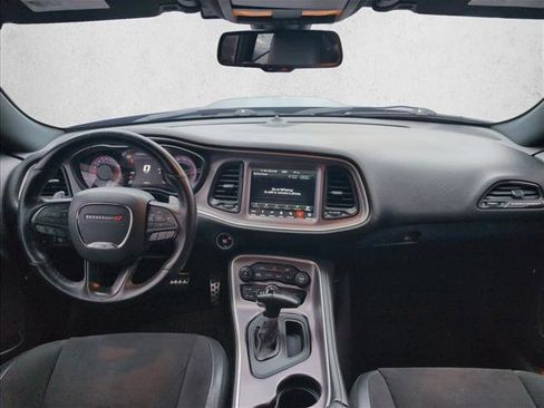 Used 2019 Dodge Challenger R/T Scat Pack w/ T/A Package image 19