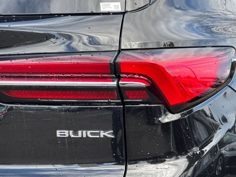 Used 2025 Buick Enclave Preferred image 47