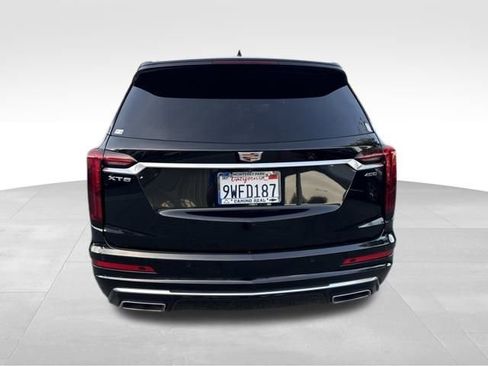 Used 2022 Cadillac XT6 Premium Luxury image 4