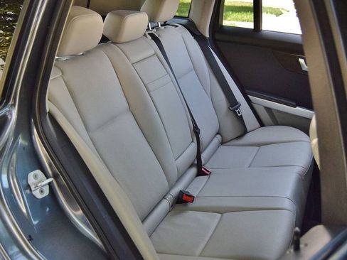 Used 2015 Mercedes-Benz GLK 350 4MATIC image 48