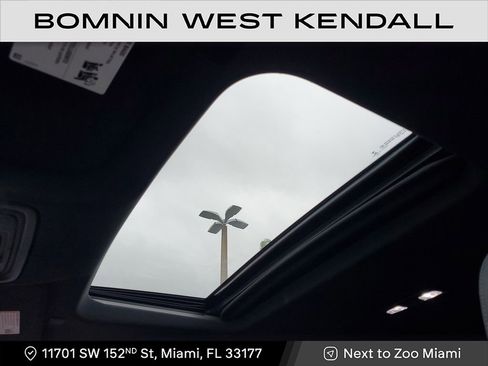 Used 2019 Chevrolet Silverado 1500 High Country w/ Technology Package image 27