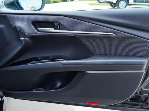 Certified 2025 Toyota Camry SE FWD image 27
