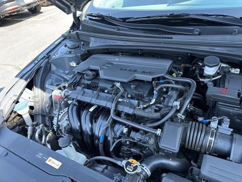 Used 2024 Hyundai Elantra SEL FWD image 22