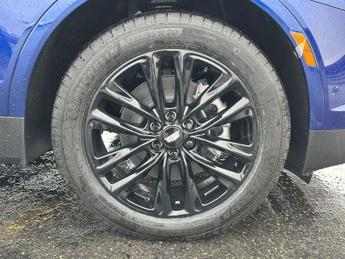 New 2025 Cadillac XT5 Premium Luxury w/ Technology Package AWD/4WD image 9