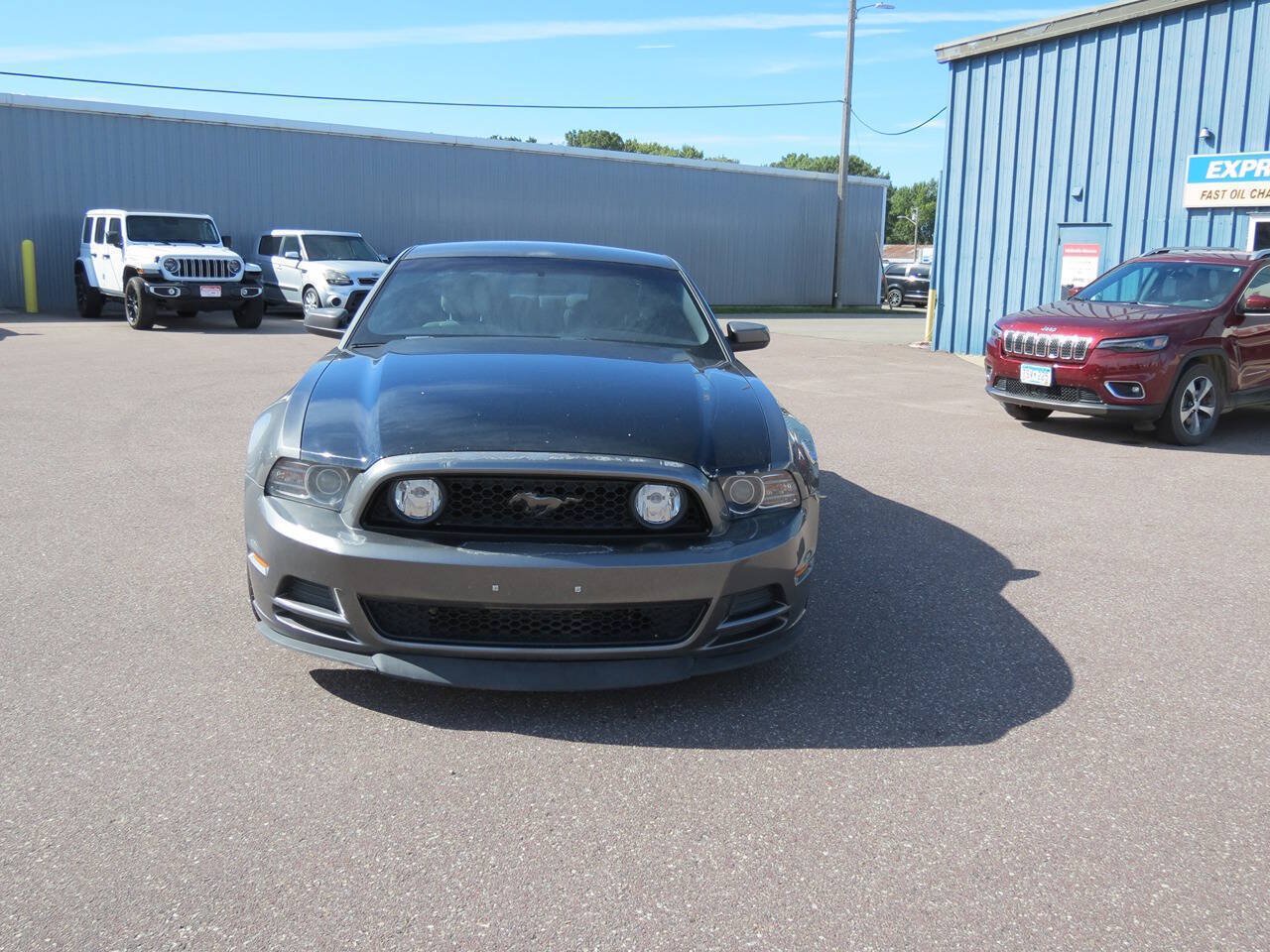 Used 2013 Ford Mustang GT w/ Security Pkg RWD image 3