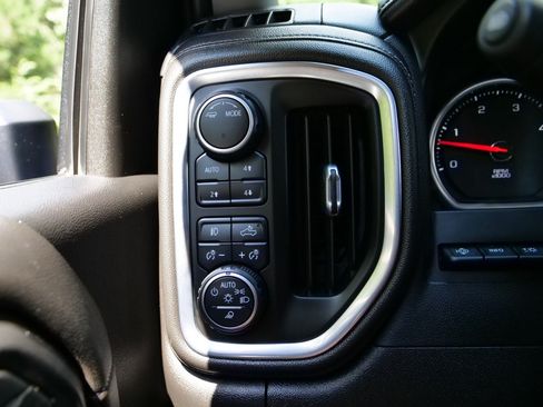 Used 2022 Chevrolet Silverado 2500 LTZ w/ LTZ Plus Package AWD/4WD image 26