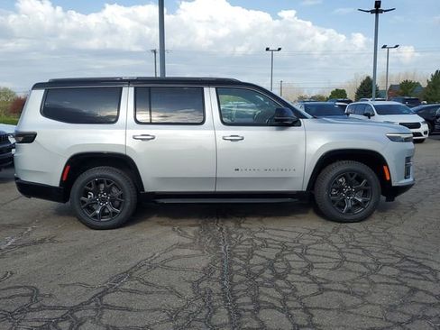 New 2026 Jeep Grand Wagoneer 4WD image 8