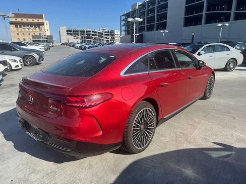 Used 2023 Mercedes-Benz EQS 580 4MATIC Sedan image 3