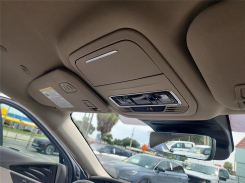 New 2025 Lincoln Nautilus Premier image 32