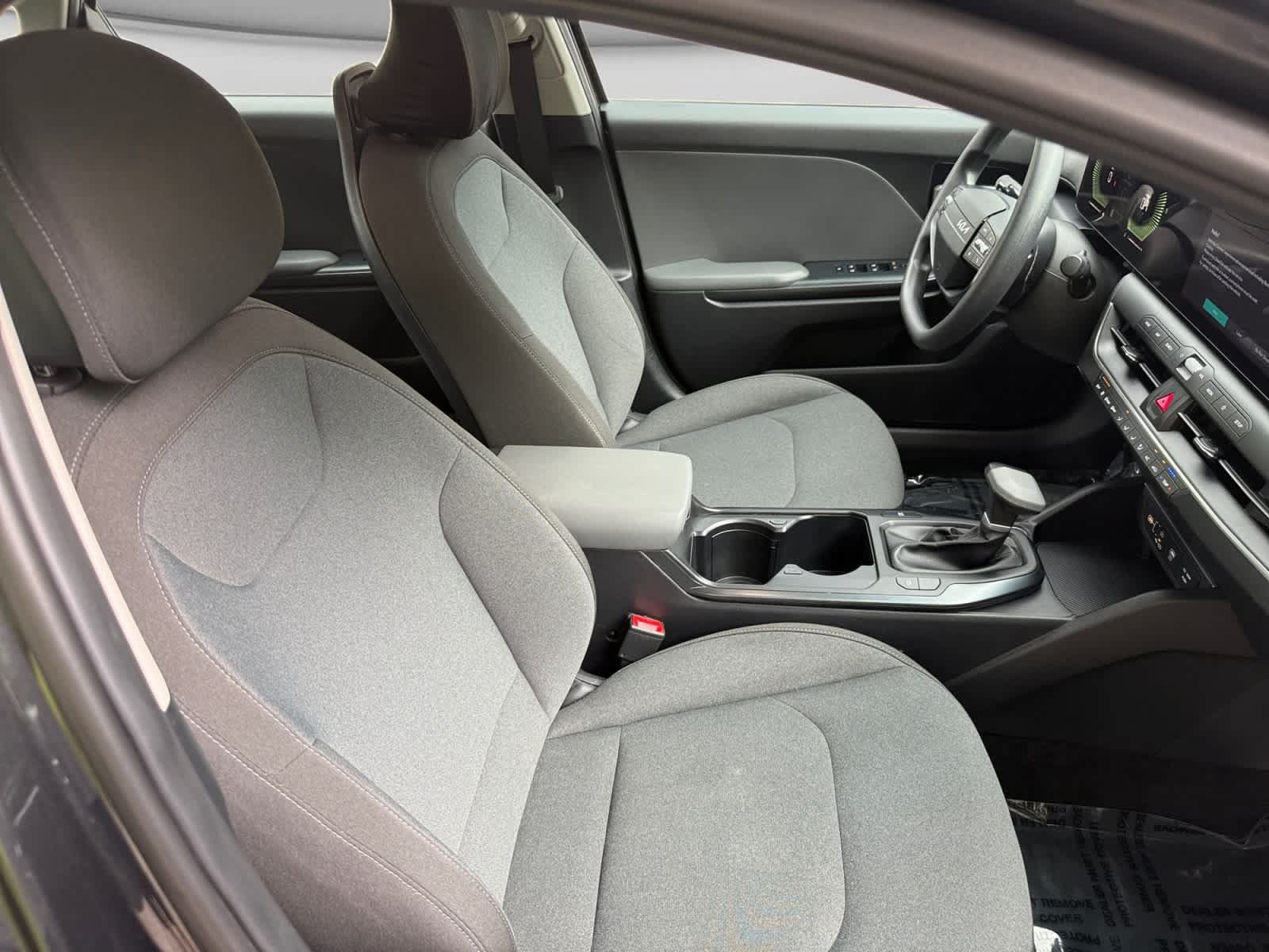 Used 2025 Kia K4 FWD image 20