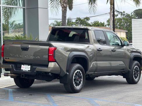 Certified 2026 Toyota Tacoma TRD Off-Road AWD/4WD image 5