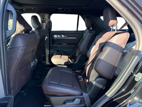 New 2026 Ford Explorer Platinum w/ LUX Leather Package image 16