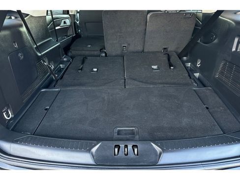 Used 2025 Ford Explorer Active image 18