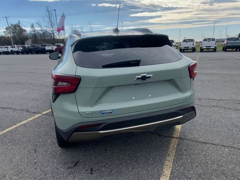 New 2025 Chevrolet Trax ACTIV w/ Driver Confidence Package image 7