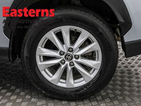 Used 2023 Toyota Corolla Cross LE image 31