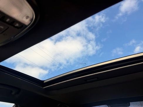 Used 2018 Dodge Charger GT image 34