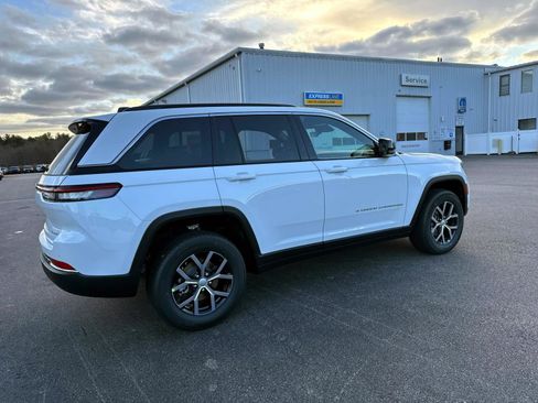 New 2025 Jeep Grand Cherokee Limited image 2
