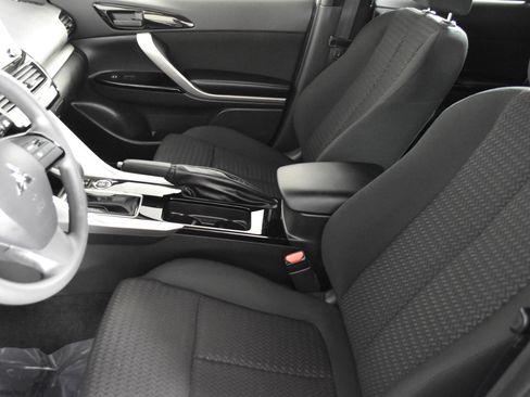 Used 2024 Mitsubishi Eclipse Cross LE image 37