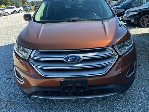 Used 2017 Ford Edge SEL w/ Equipment Group 201A image 3