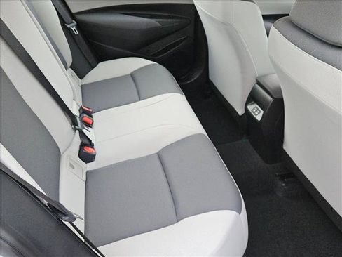 Used 2025 Toyota Corolla LE FWD image 18