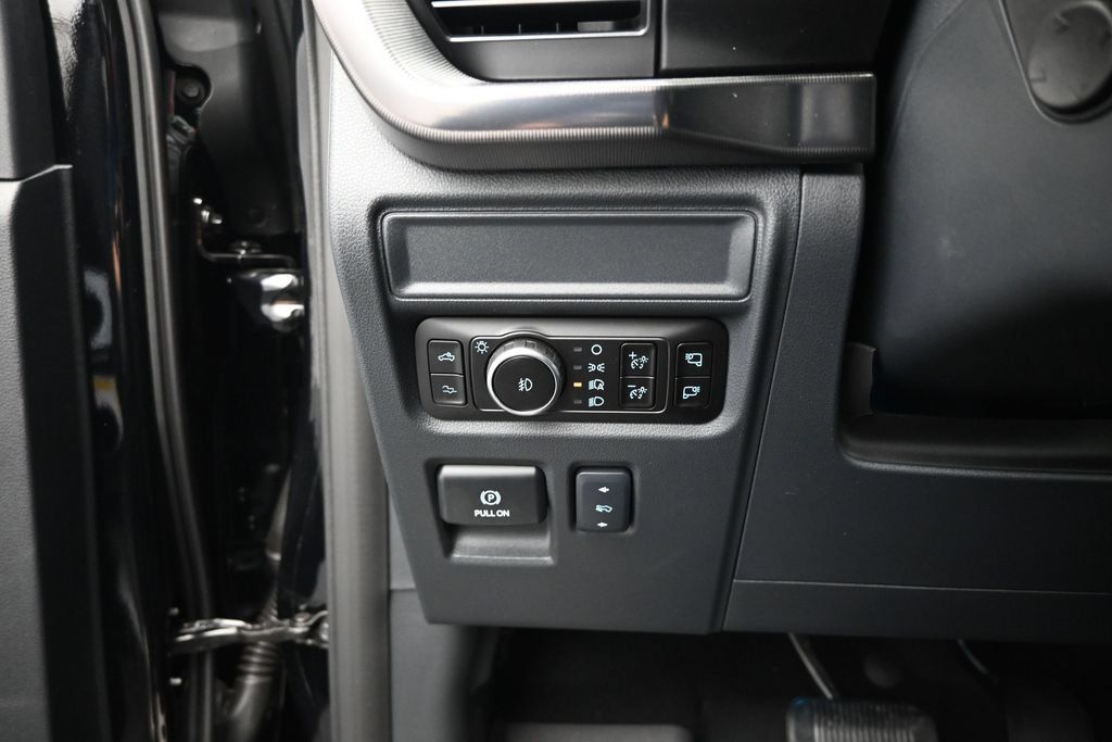 Used 2026 Ford F150 Raptor AWD/4WD image 12
