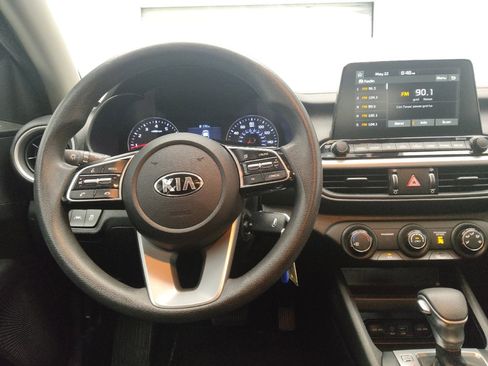 Used 2021 Kia Forte LXS FWD image 22