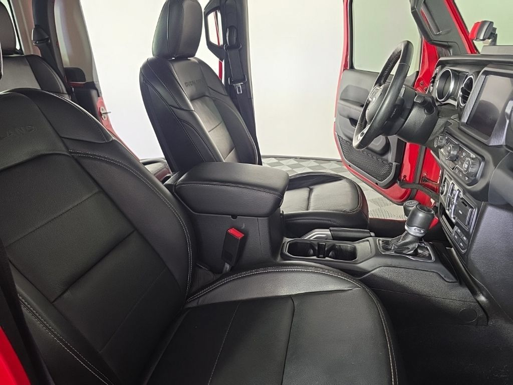 Used 2020 Jeep Gladiator Overland AWD/4WD image 34