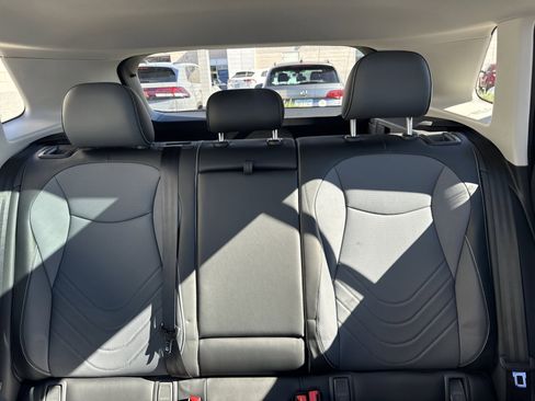 New 2026 Volkswagen Tiguan SE image 17