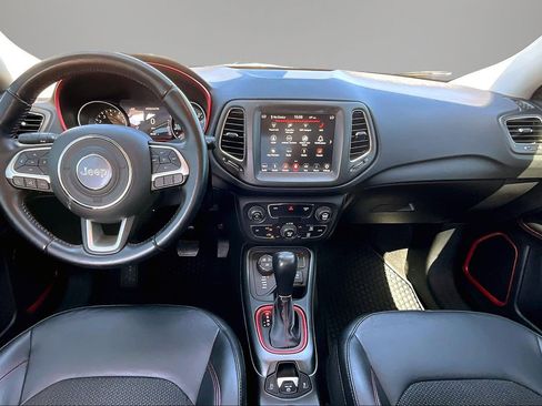 Used 2019 Jeep Compass Trailhawk w/ Popular Equipment Group AWD/4WD image 7