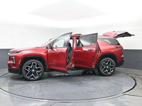 New 2026 Chevrolet Traverse High Country w/ LPO, Floor Liner Package FWD image 54