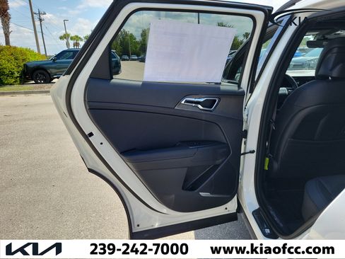 New 2026 Kia Sportage X-Line AWD/4WD image 15
