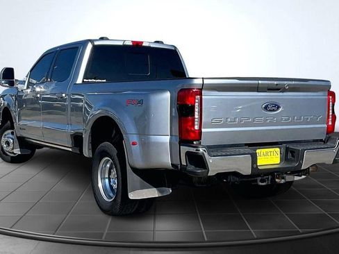 Used 2023 Ford F350 Lariat image 2