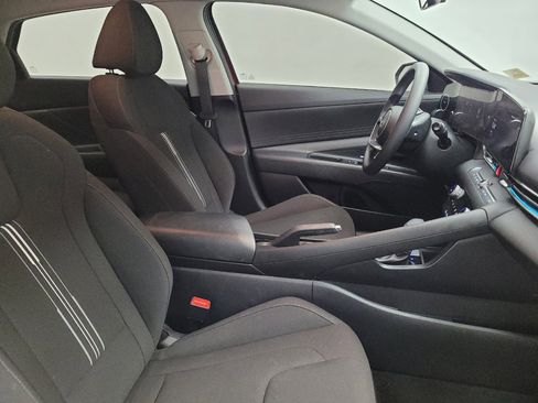 Used 2024 Hyundai Elantra SEL FWD image 21