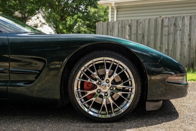 Used 2001 Chevrolet Corvette Convertible w/ Preferred Equipment Group2 RWD image 11