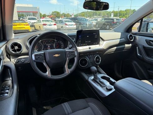Used 2023 Chevrolet Blazer LT w/ Convenience Package FWD image 18