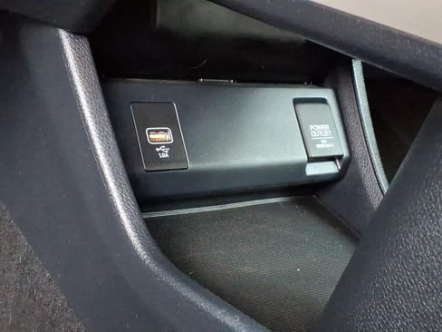 Used 2022 Honda HR-V LX image 24