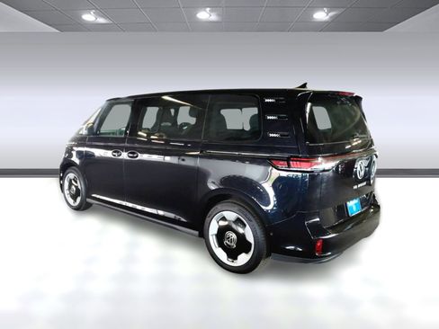 New 2025 Volkswagen ID. Buzz Pro S Plus image 3