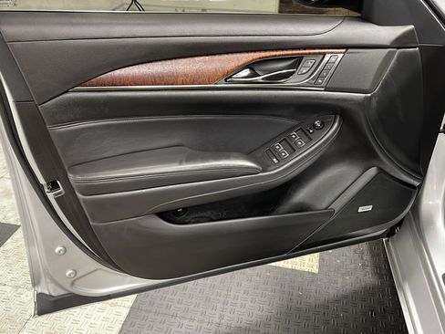Used 2019 Cadillac CTS Luxury RWD image 14