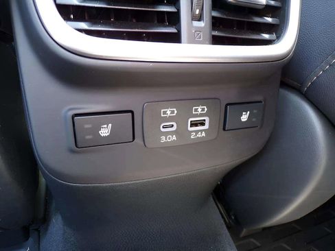 Certified 2025 Subaru Outback Limited image 23