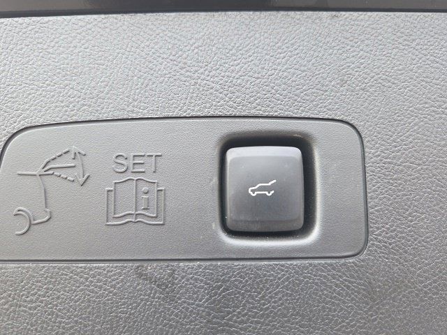 Used 2022 Lincoln Corsair Reserve w/ Equipment Group 201A AWD/4WD image 14