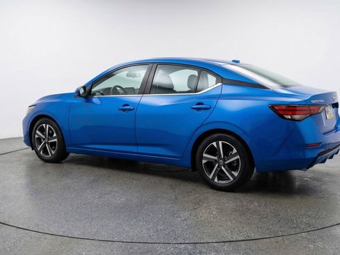 Used 2025 Nissan Sentra SV FWD image 5