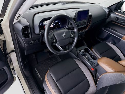 Used 2024 Ford Bronco Sport Outer Banks image 9