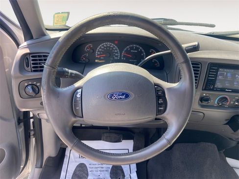 Used 2003 Ford F150 XLT image 12