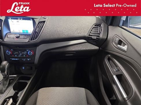 Used 2019 Ford Escape SE FWD image 18