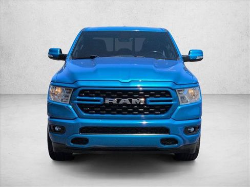 Used 2022 RAM 1500 Big Horn AWD/4WD image 3
