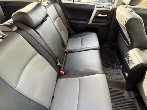 Used 2020 Toyota 4Runner SR5 Premium w/ Moonroof Package AWD/4WD image 41