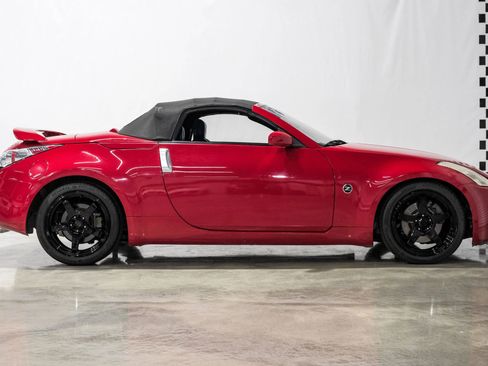 Used 2006 Nissan 350Z Enthusiast image 6