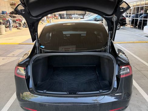Used 2019 Tesla Model 3 Standard Range RWD image 10